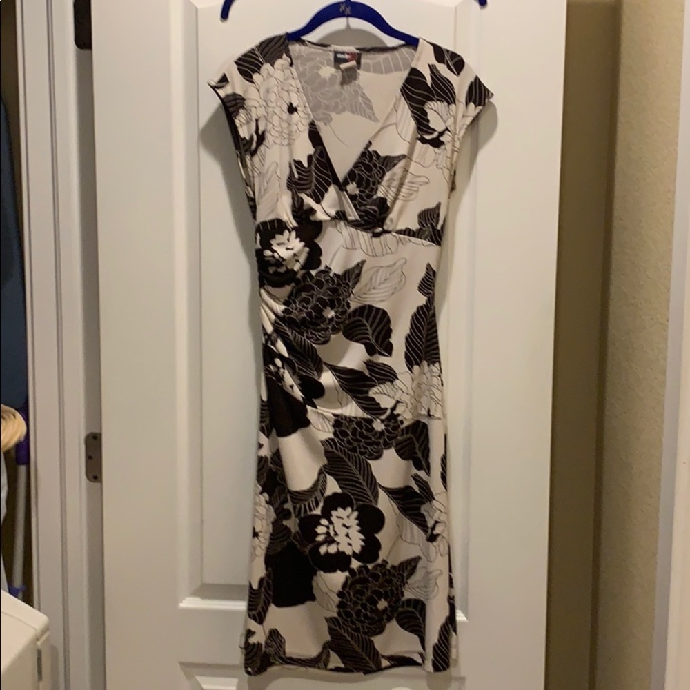Women’s dress
